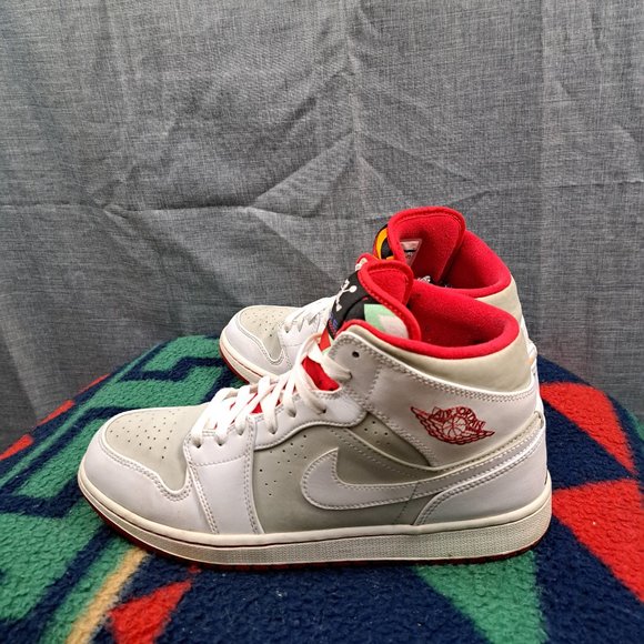 Nike Air Jordan Retro Mid OG Hare Size Bugs Bunny White Red